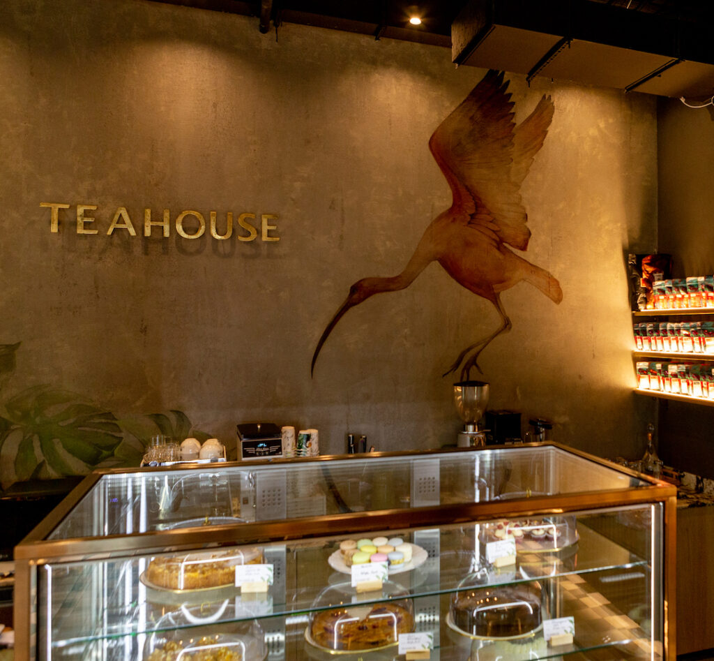 Відкриваємо першу чайну Teahouse!