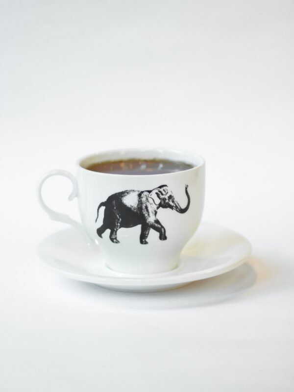 Брендована Чашка з блюдцем Слон ( 330мл)