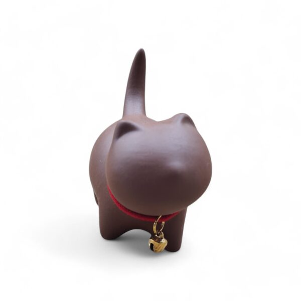 Фигурка кот в красном ошейнике — изображение 5