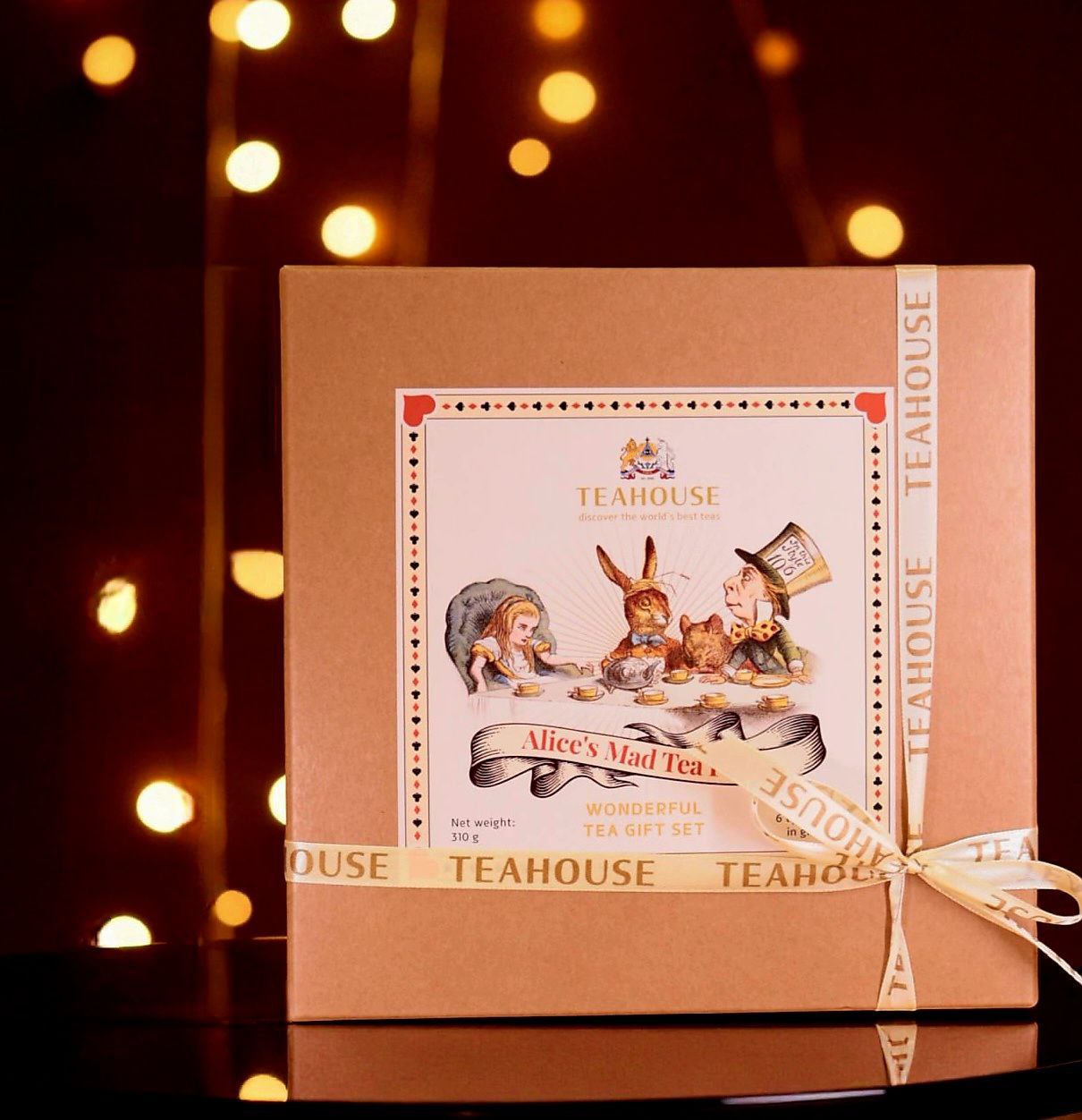 Набір Чаювання Аліси1 Подарунковий набір чаю «Божевільне чаювання Аліси» - Зображення 1